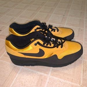 Brand new custom nike air max’s